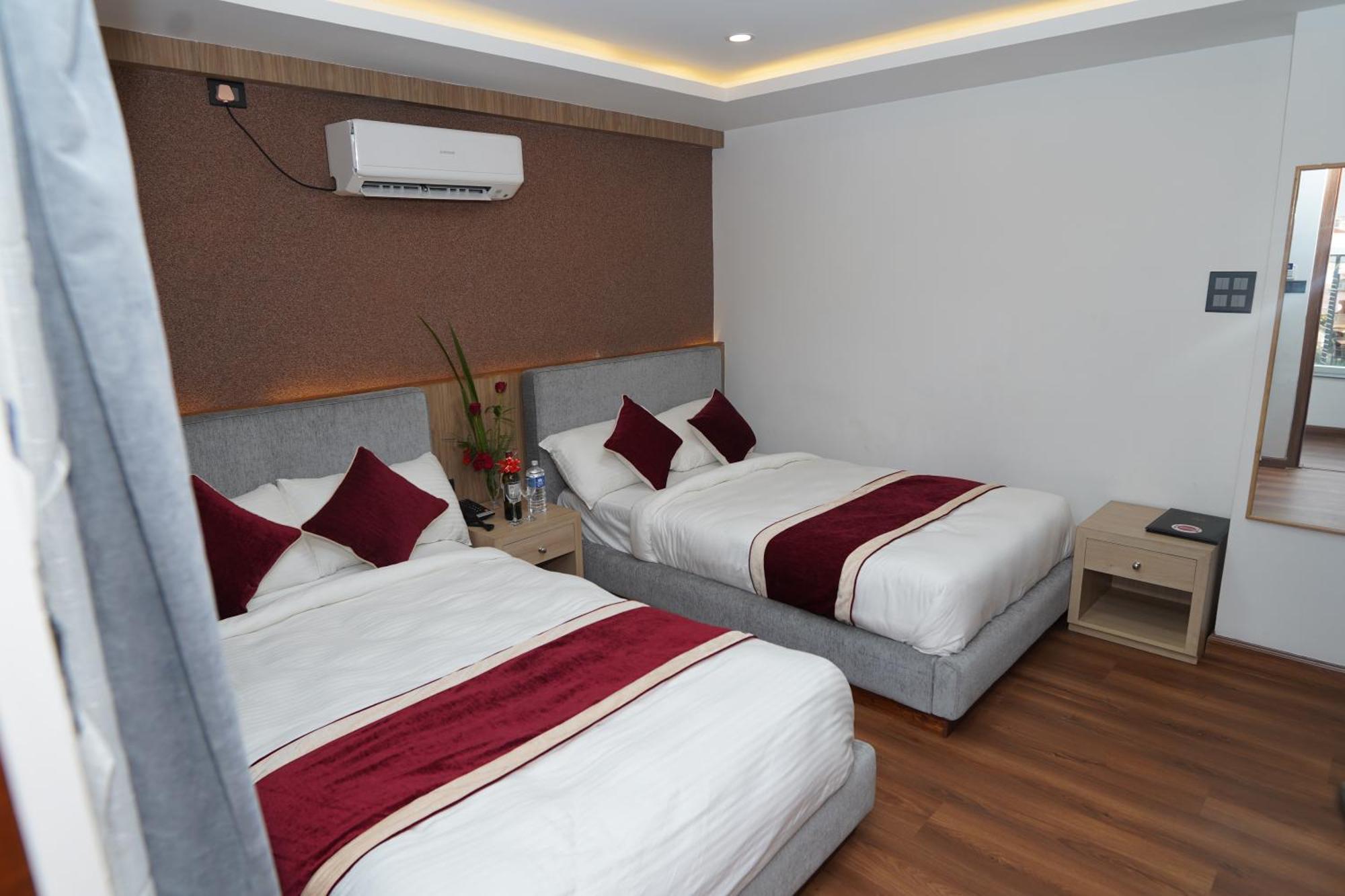 Lotus Club Boutique Hotel Katmandou Extérieur photo
